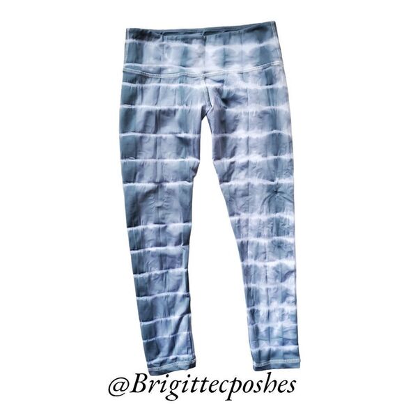 FLYWHEEL Grey/White Striped Leggings - Picture 2 of 6